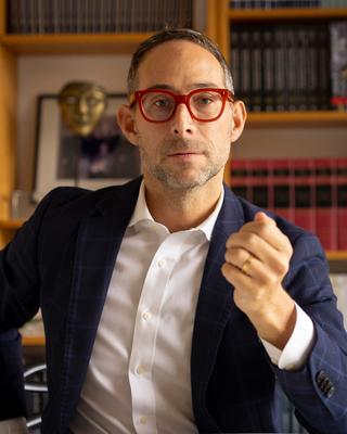 Headshot of Glenn Cohen