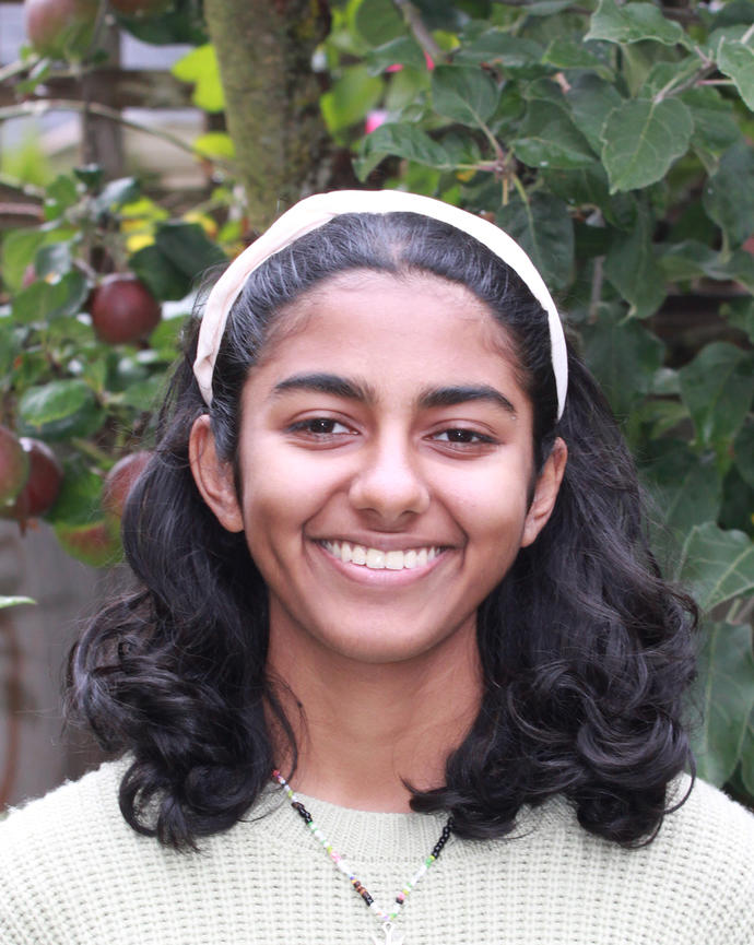  headshot of annushka agarwal.
